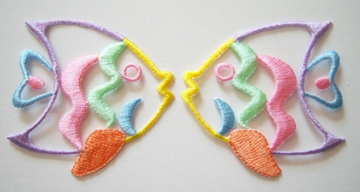 Kissing Fish Applique Pair