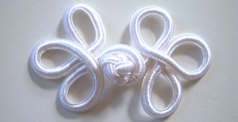 Off White Loop 1 5/8" x 3" Frog Closure