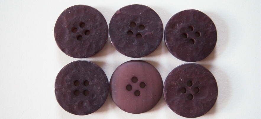 Stony Plum 13/16" 4 Hole Button