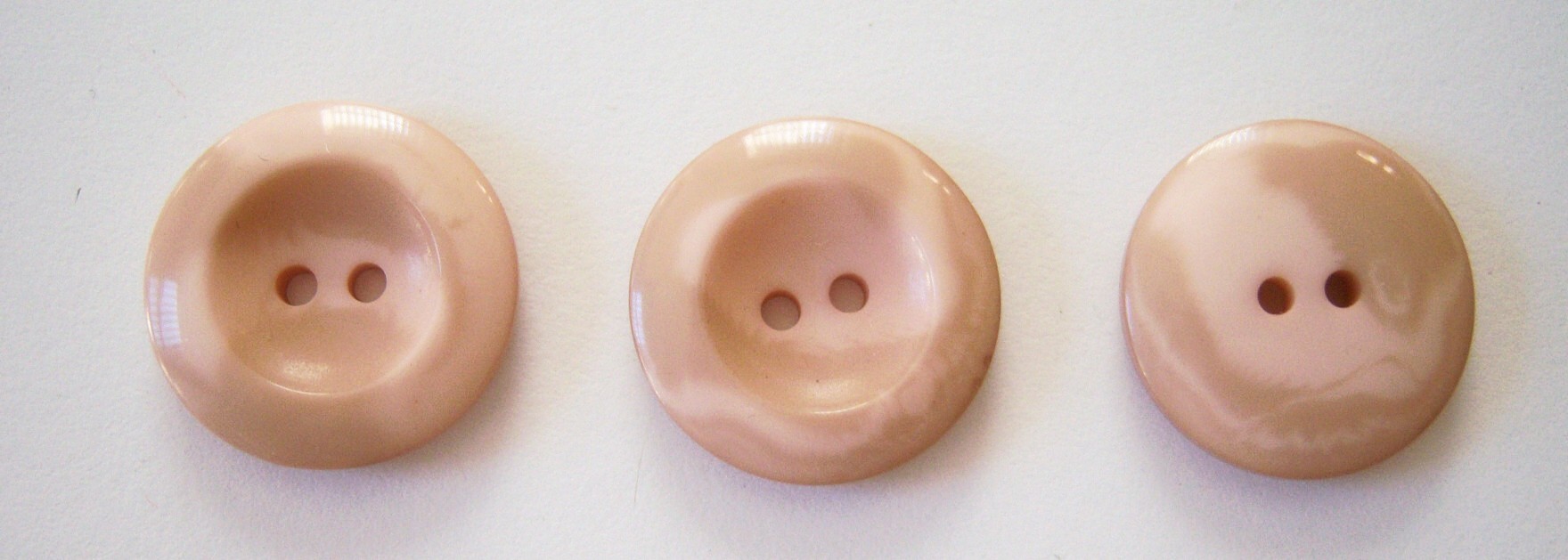 Bisque/Rosebeige 7/8" 2 Hole Button