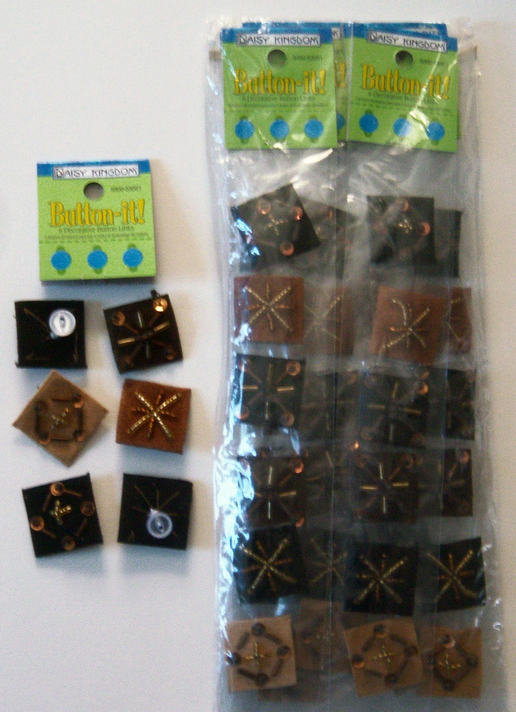 Daisy Kingdom Suede/Bead 1" 6 piece button-it button links.