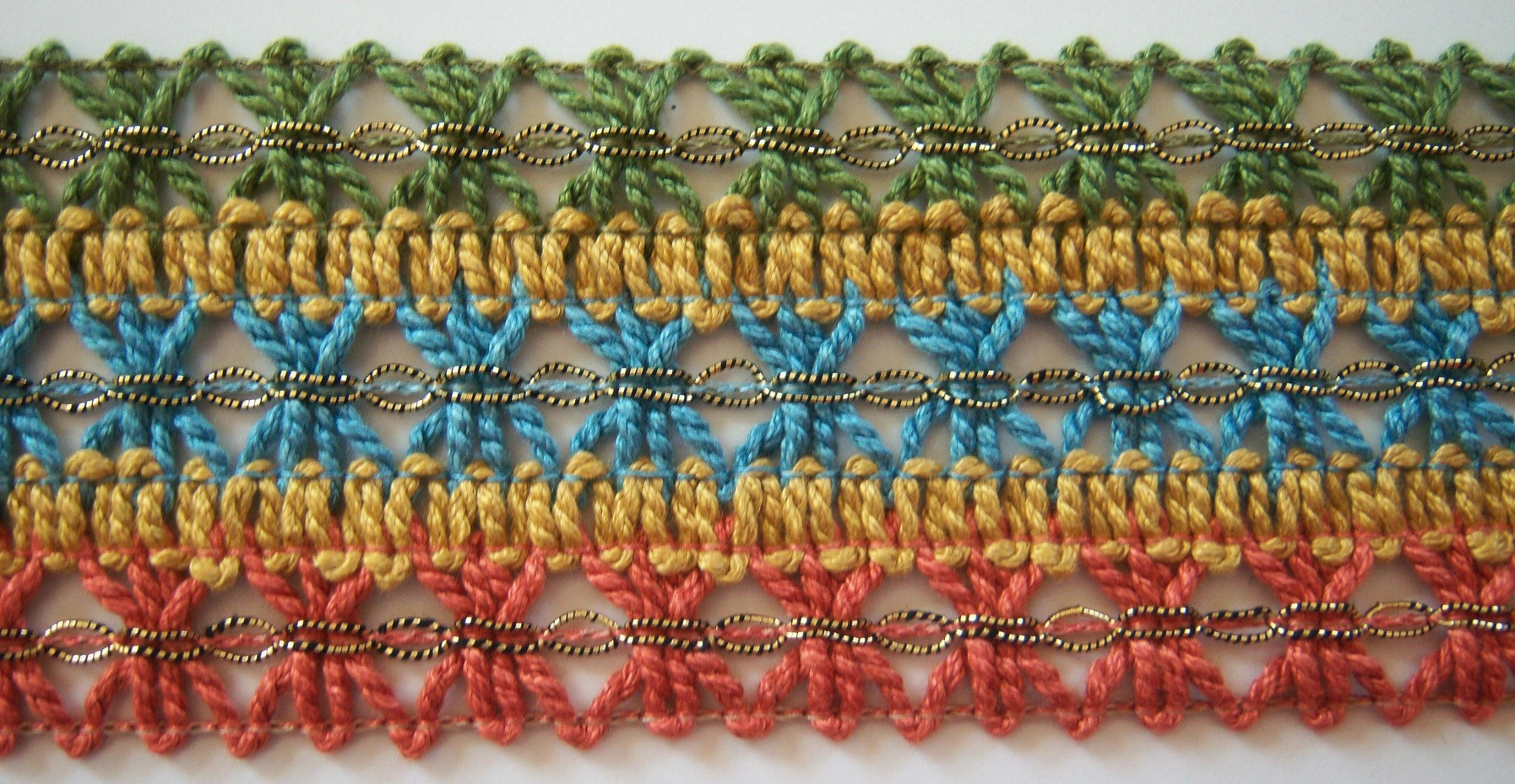 Harvest Multi/Gold 2 3/4" Trim