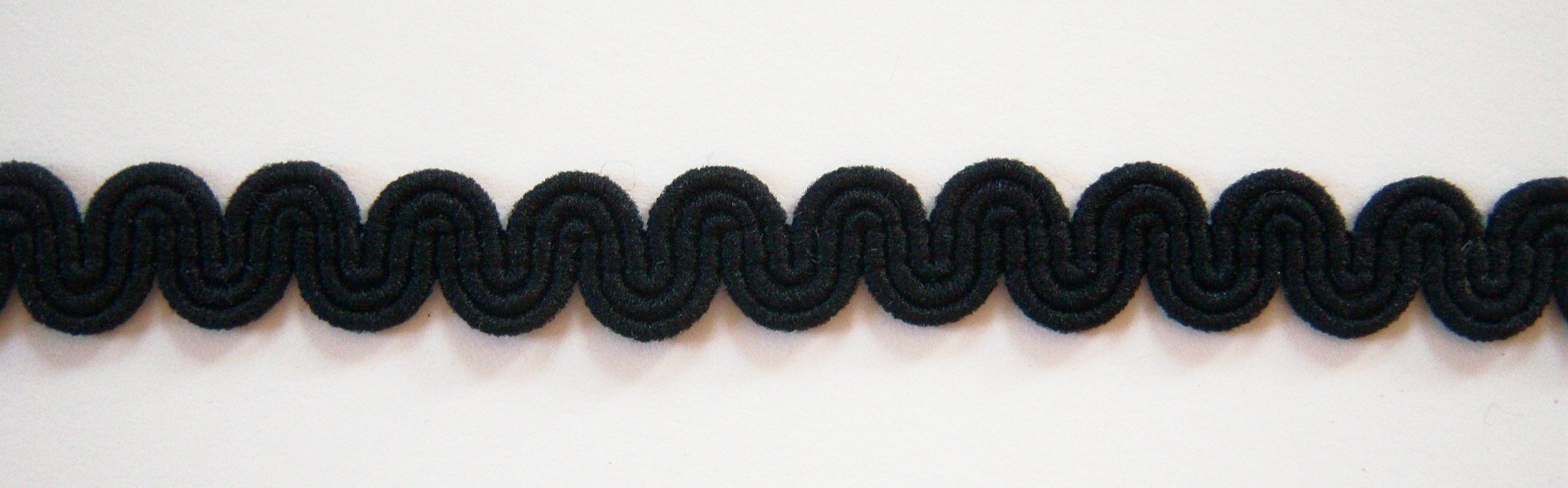 Black 1/2" Wavy Braid