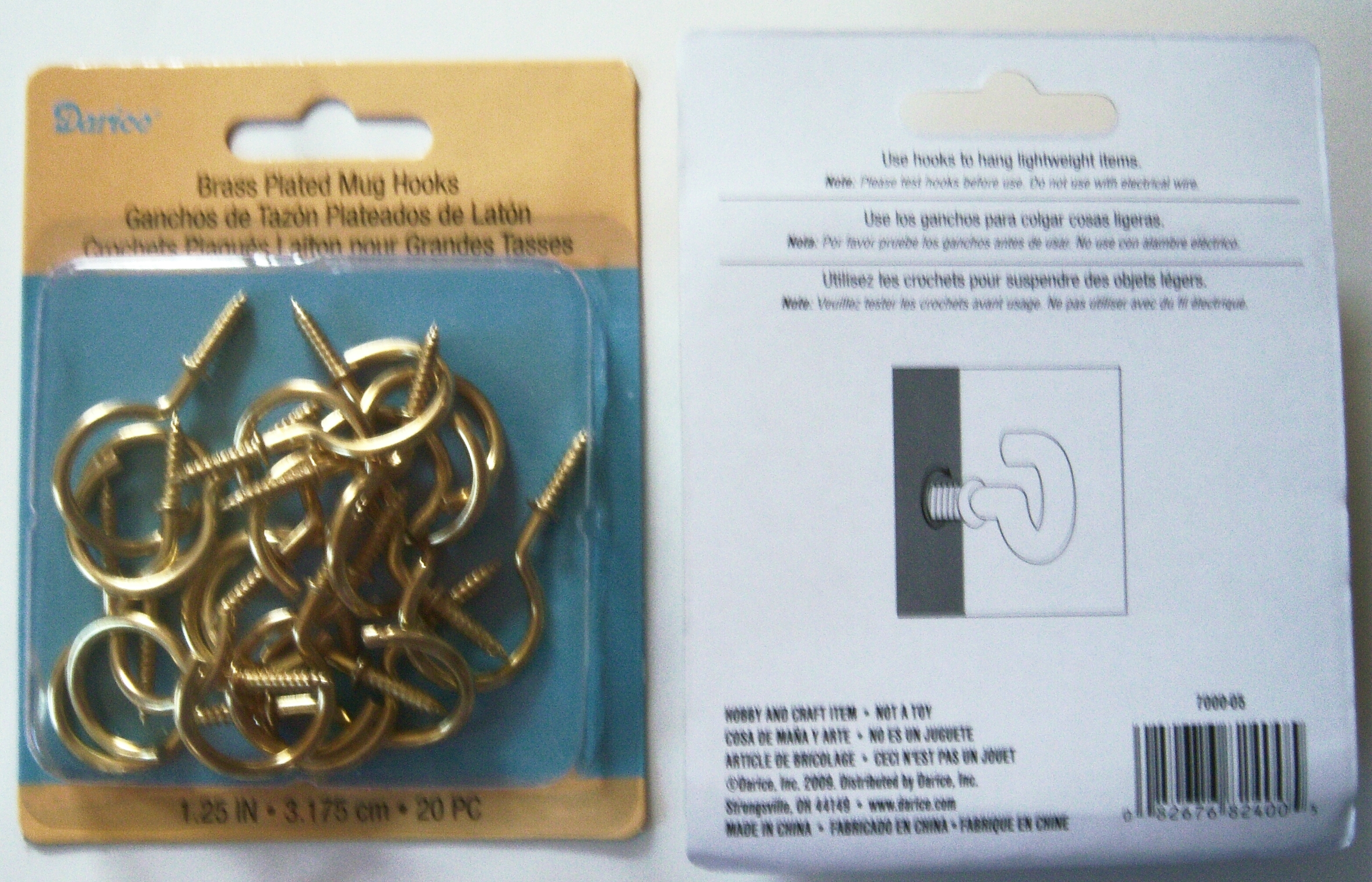 7000-05 Darice 20 Brass 1 1/4" Mask/Mug Hooks