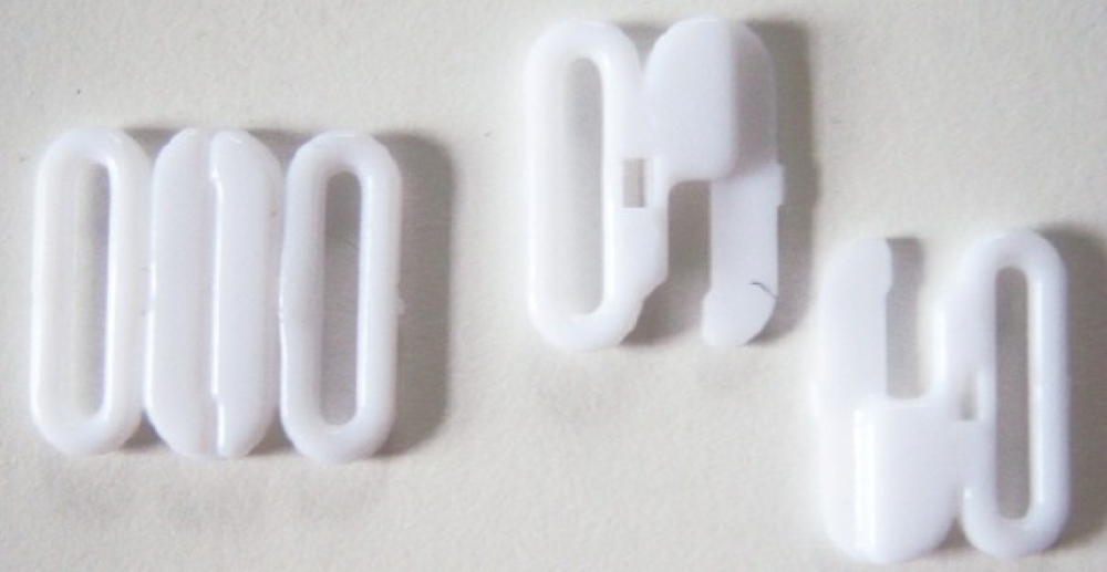 White 5/8" x 3/4" Plastic Buckle