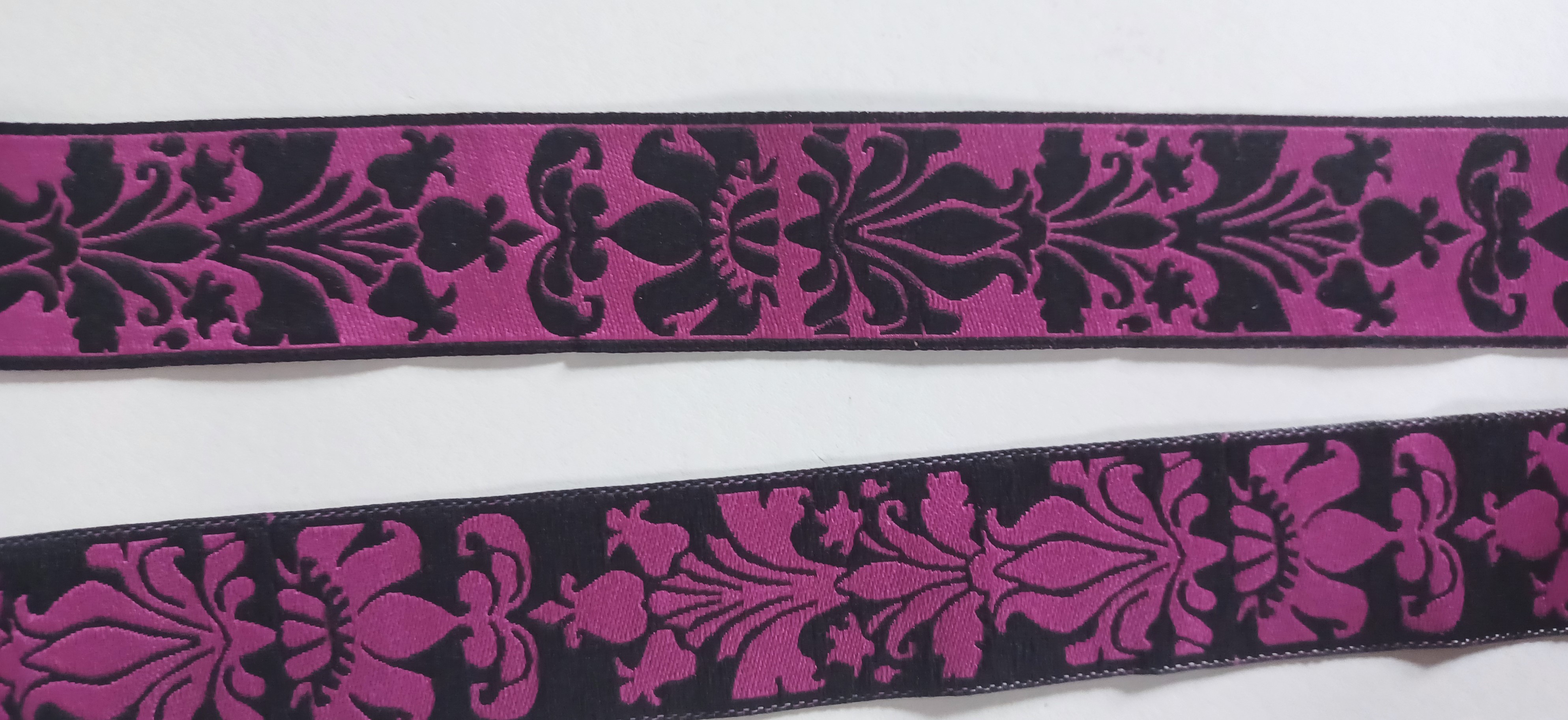 Fuchsia/Black Motif 15/16 Inch Jacquard