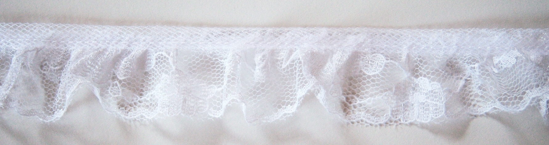 White 1 1/8" Ruffled Lace