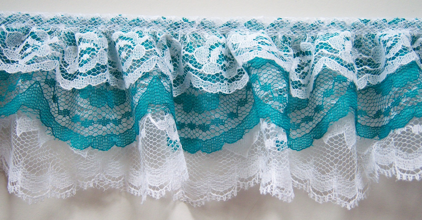 White/Jade/White Triple Lace