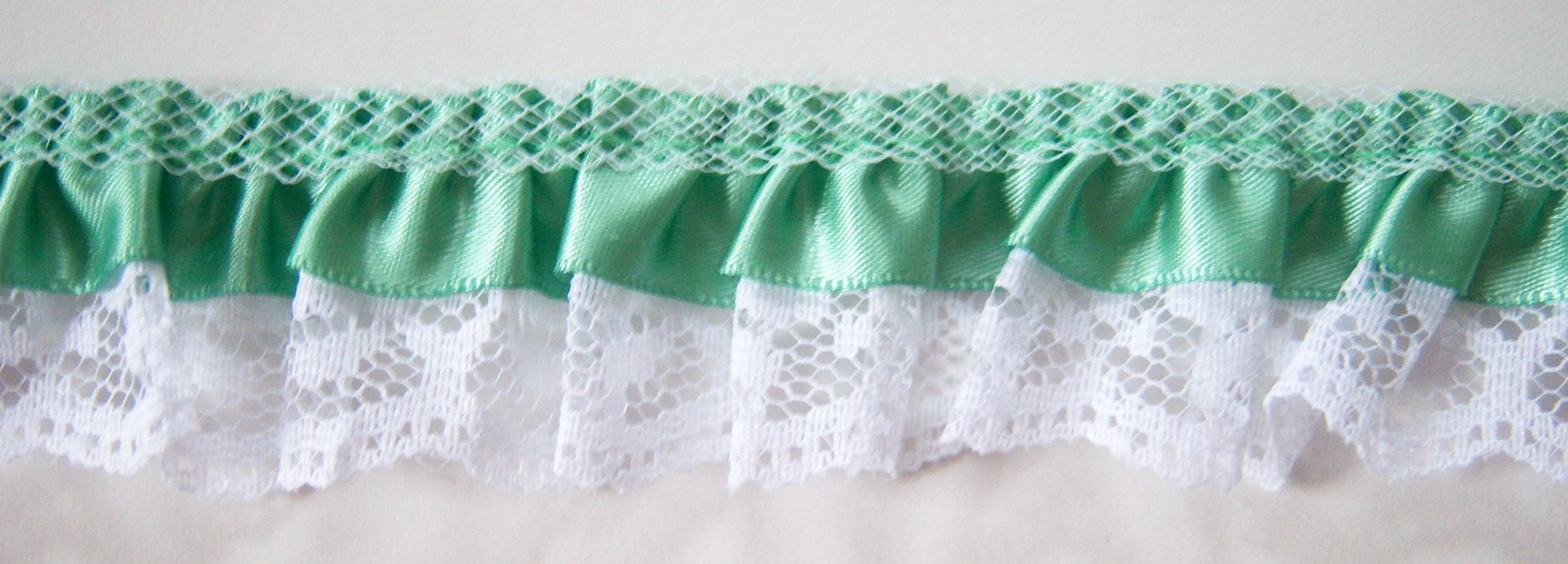 Nile Satin/White 1 1/4" Ruffled Lace