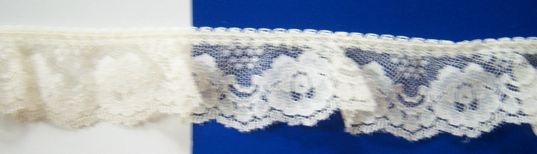 Candlelight 1 1/2" Gathered Lace