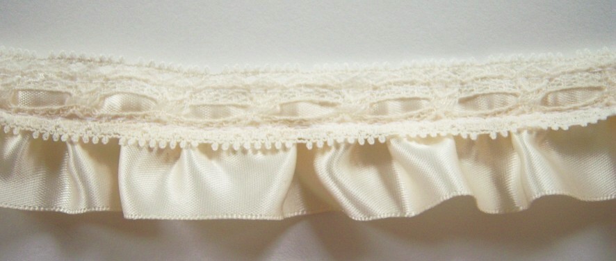 Ivory/Ivory Satin 1 1/4" Ruffled Lace