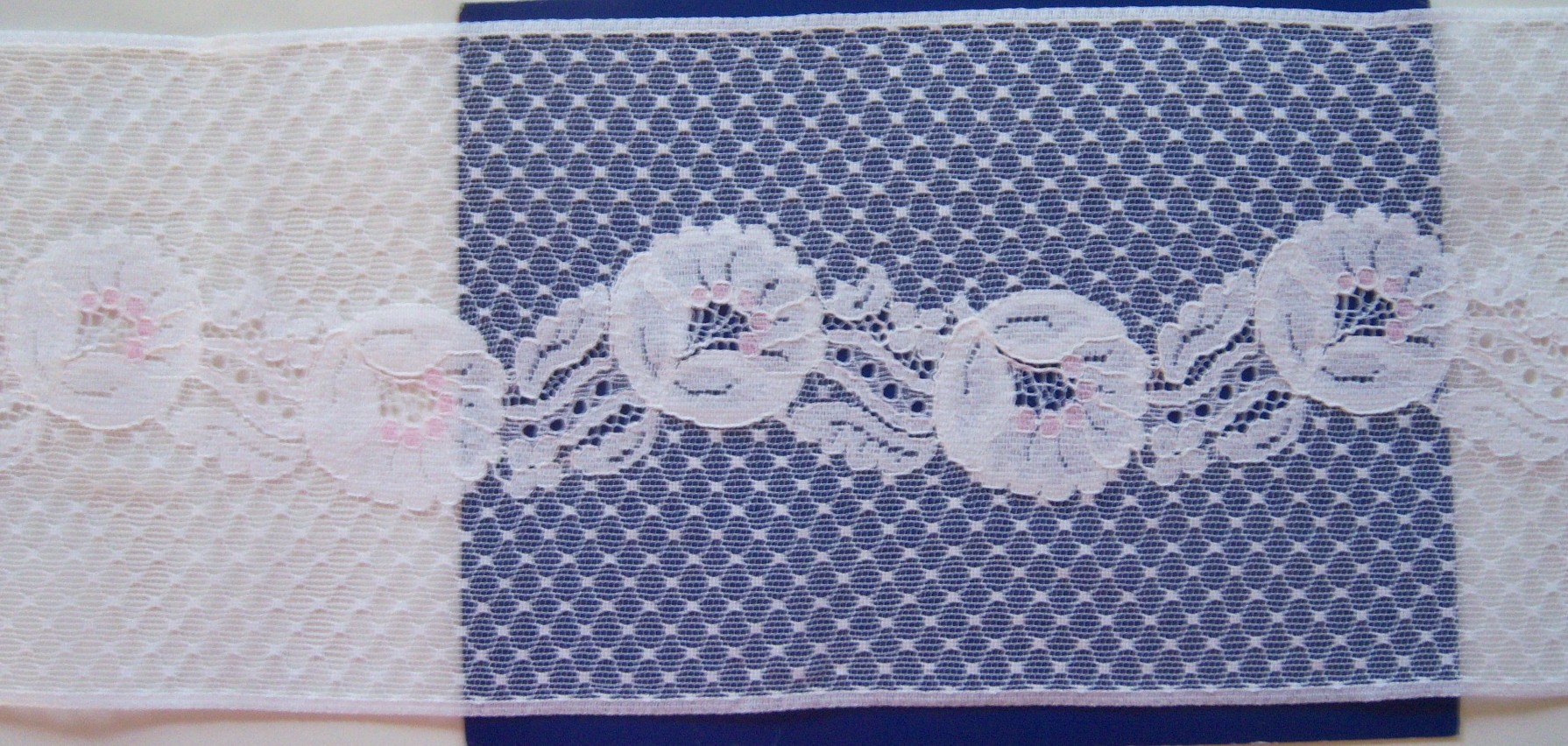 White/Pink 5 1/4" Lace