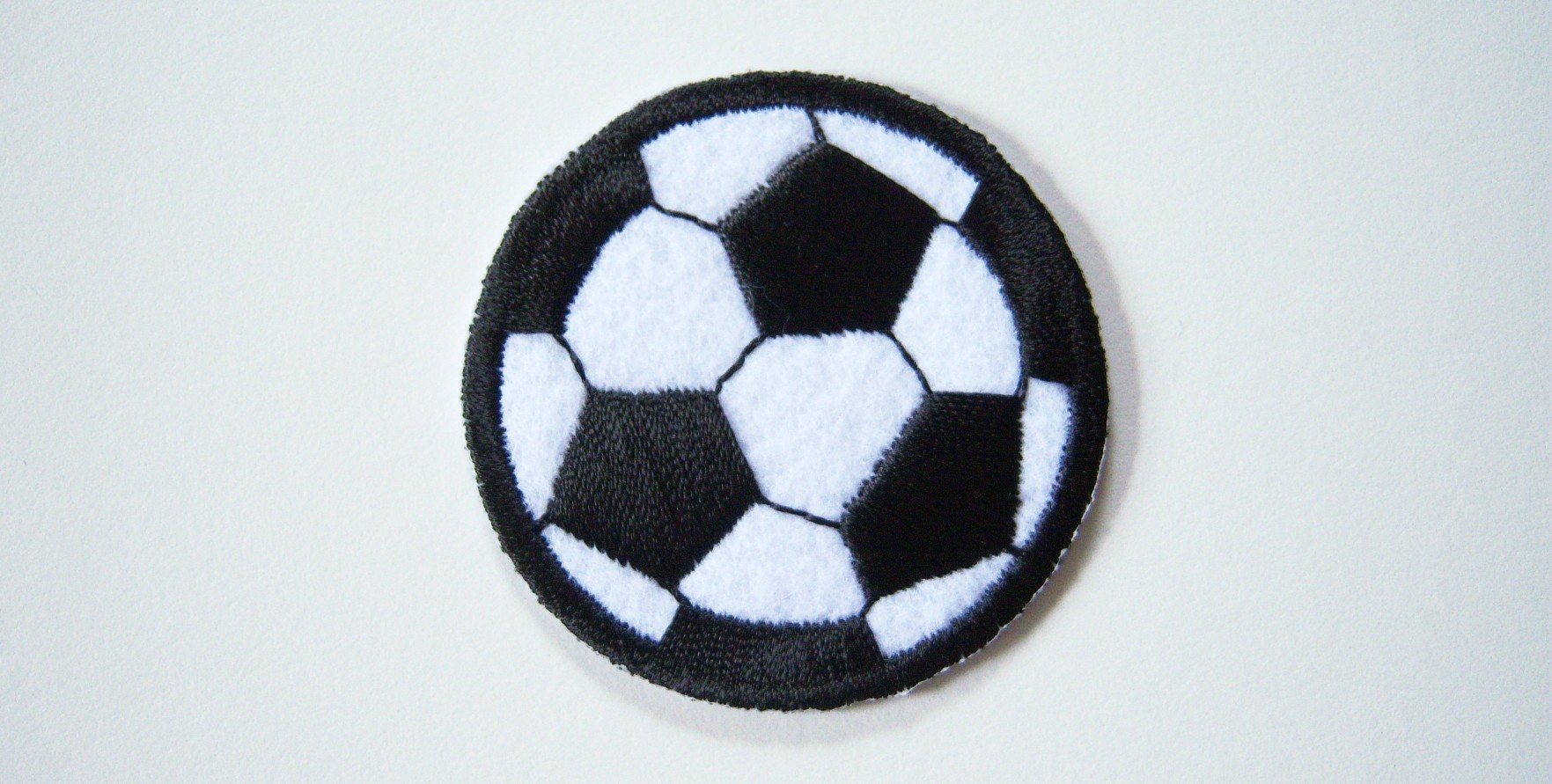 Wrights 2" Soccer Ball Applique