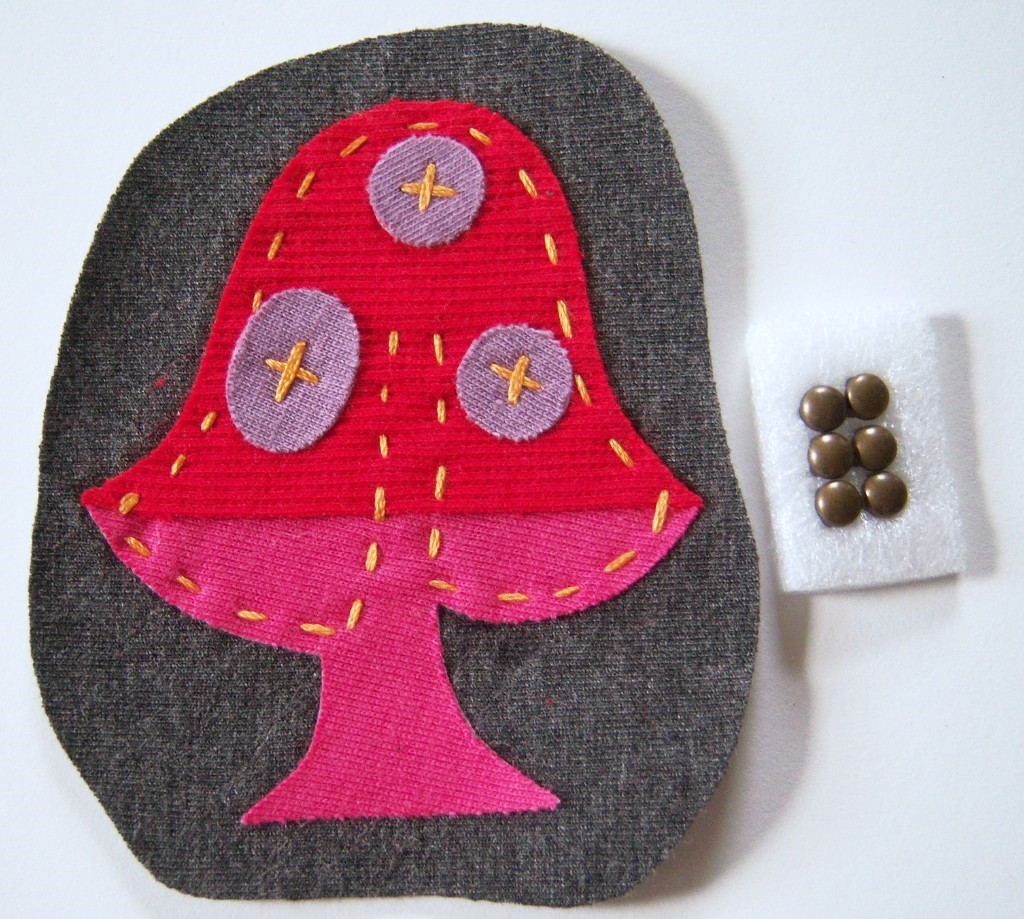 Mushroom/Brads Applique