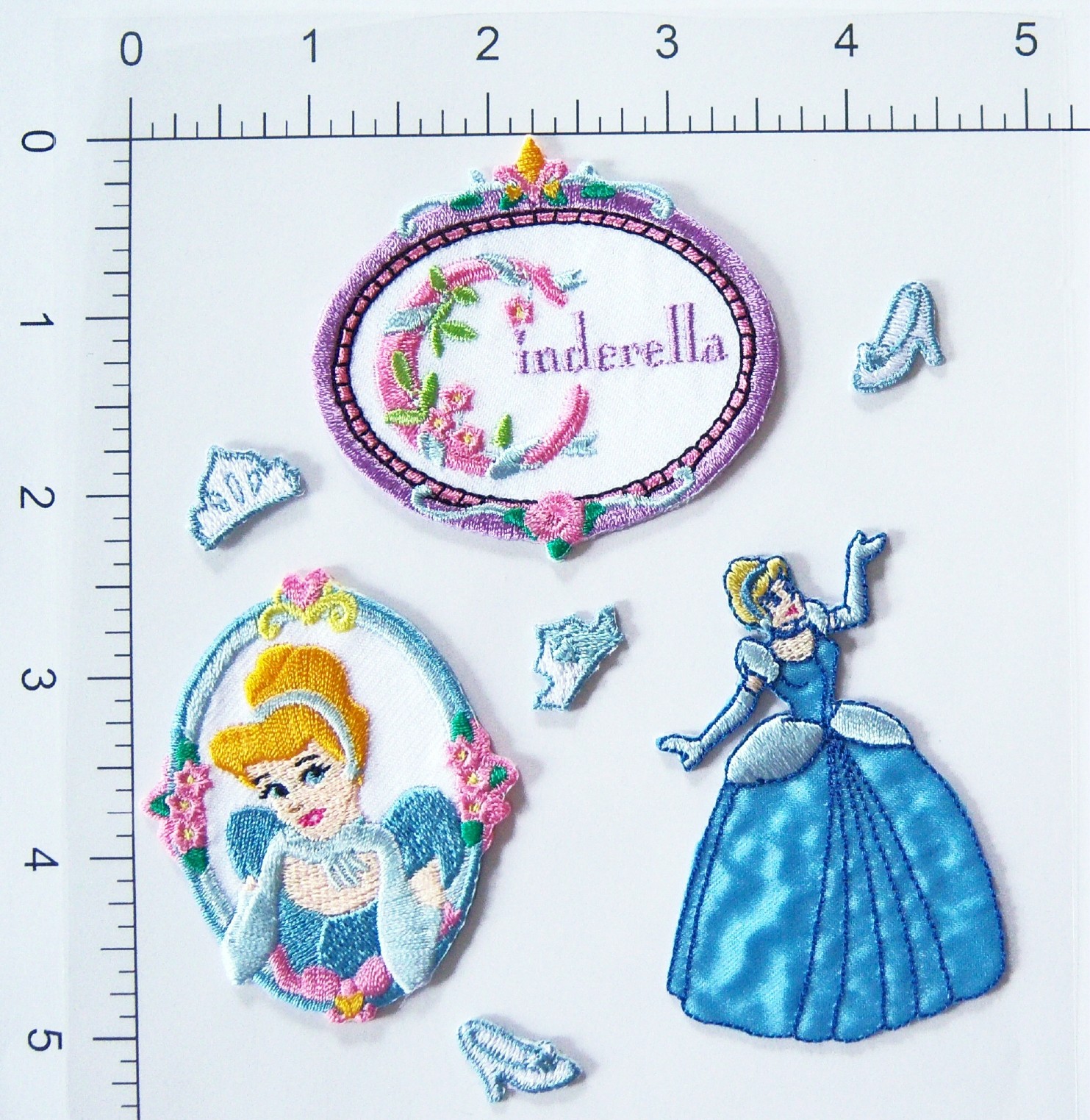 Cinderella Circle Peel/Stick Set