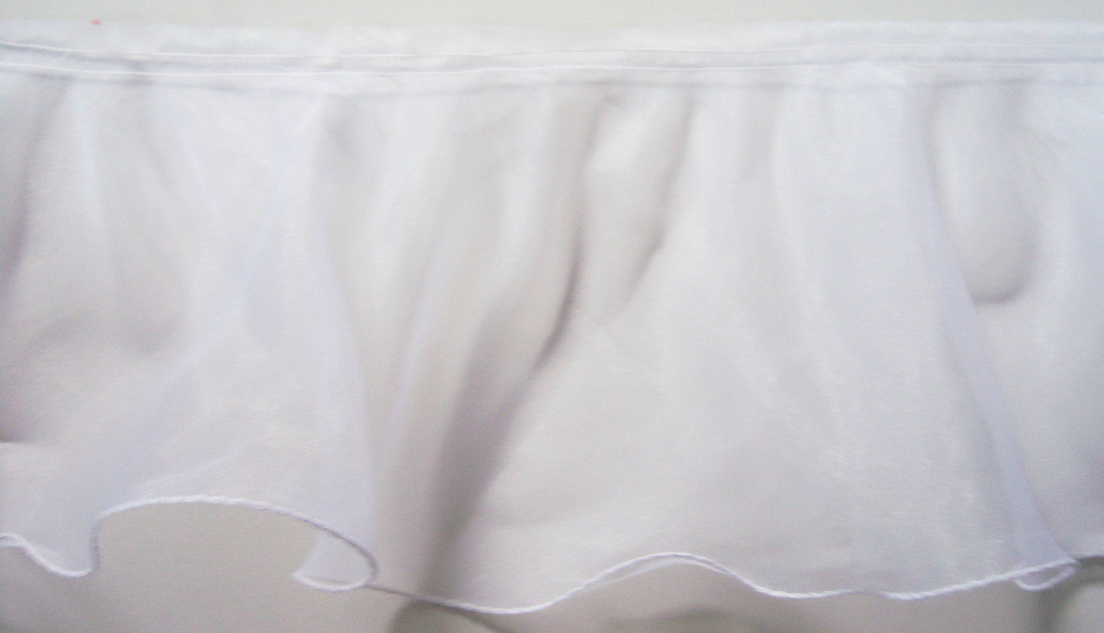 White Rolled Hem 6 1/2" Organza