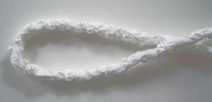 White Chenille/Irid./Pearl 1/4" Cord