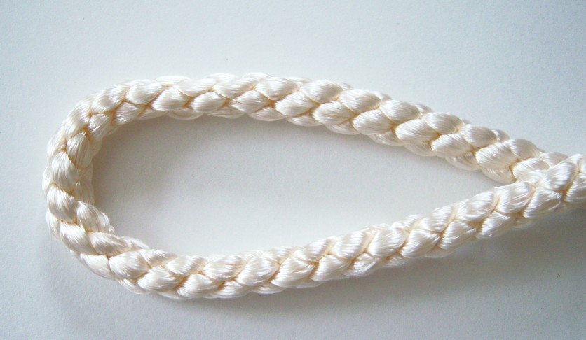 Wrights Ivory 3/8" Rayon Cord