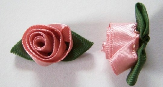 Rose Coil Rose/Moss 1 1/4" Loop