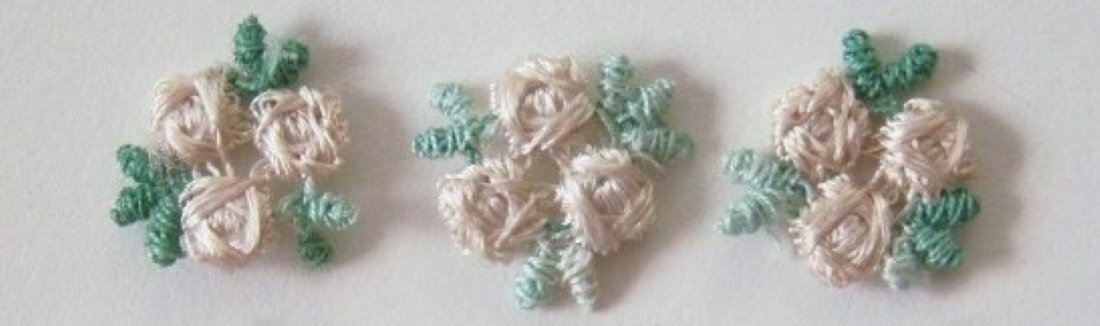 Bone 5/8" Flower