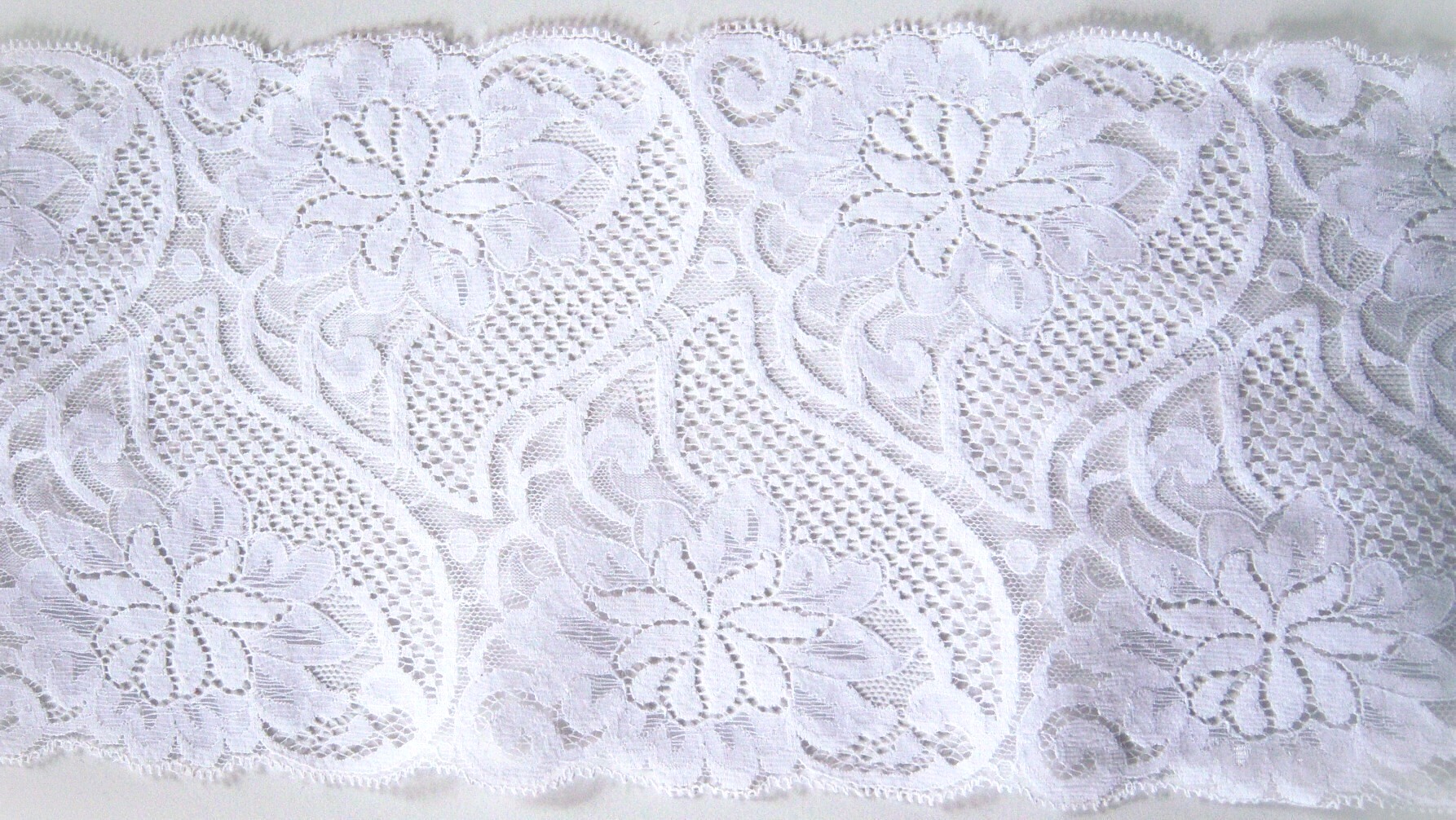 White 6 1/2" Nylon Lace