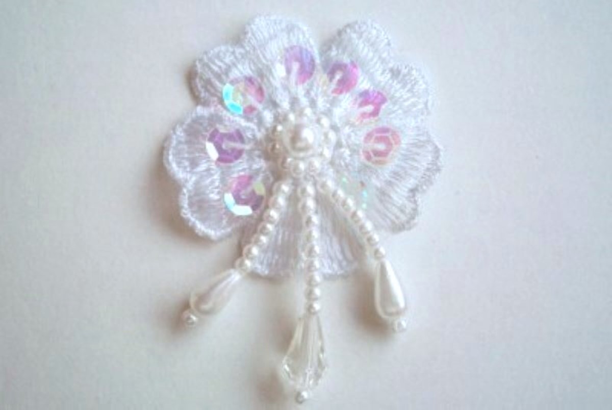 White Sequin/Dangle Bead/Organza Flower