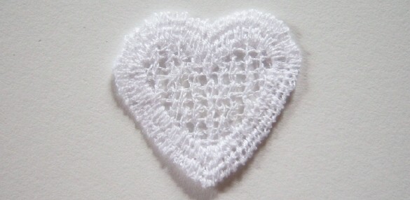 White 1" Heart Venise Lace Applique