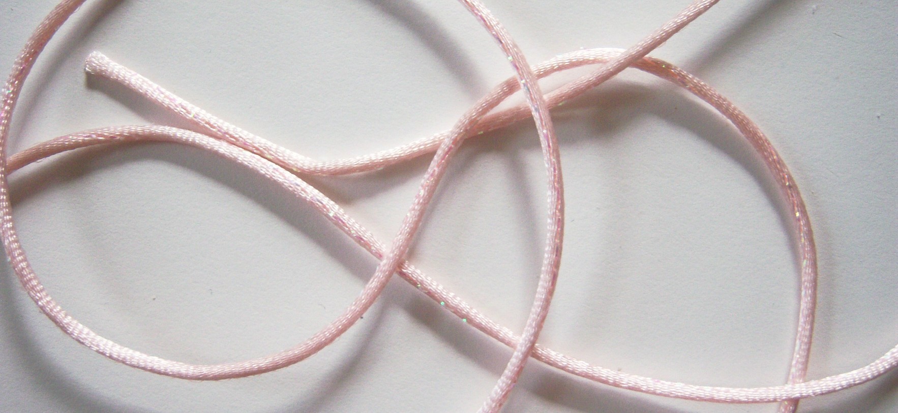 Lt. Pink/Irid. 1/8" Rattail Cord