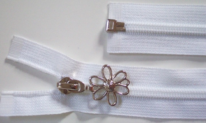 White/Nickel Daisy Pull 30" Coil Separating Zipper