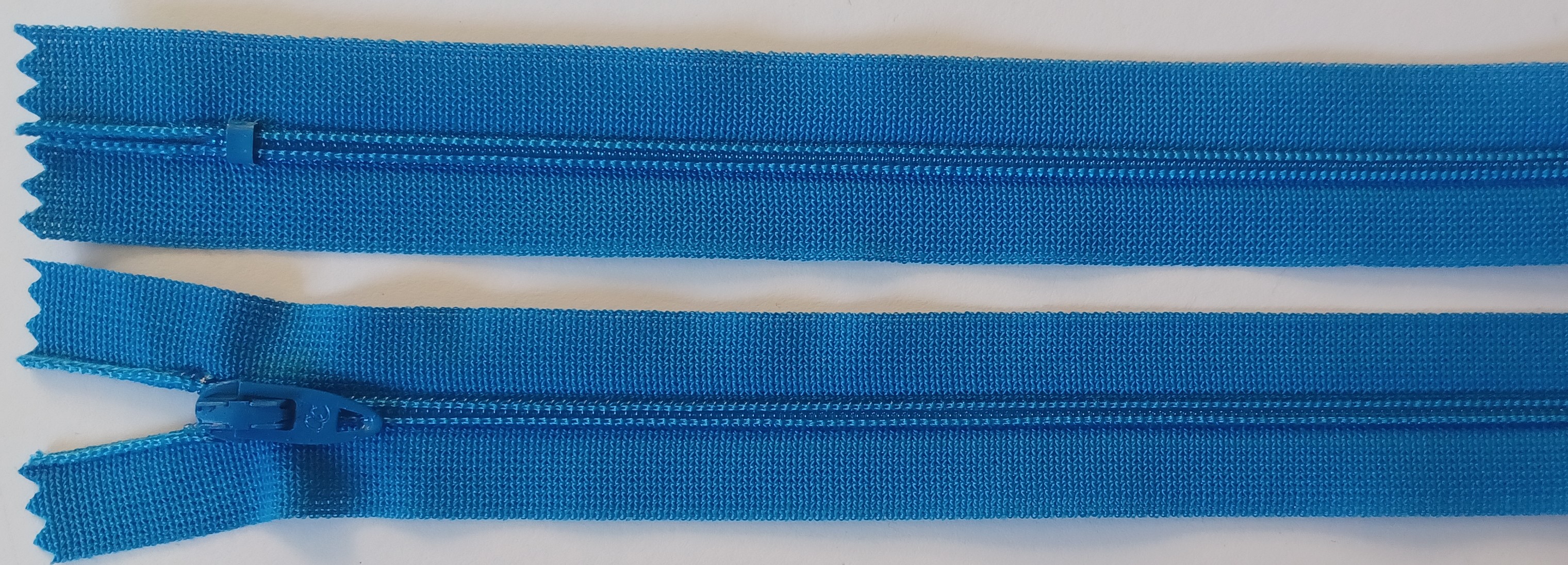 Coats & Clark 7" Peacock Nylon Coil Zipper