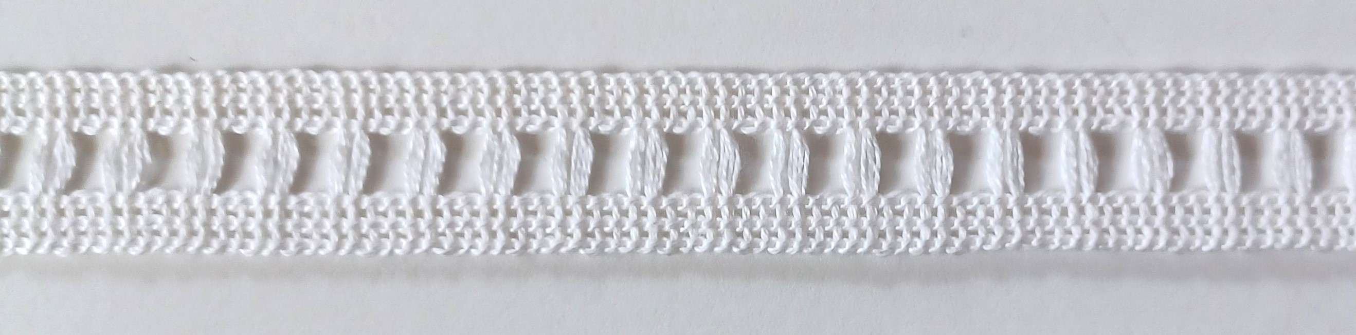 Off White 3/4" Entredeux Braid