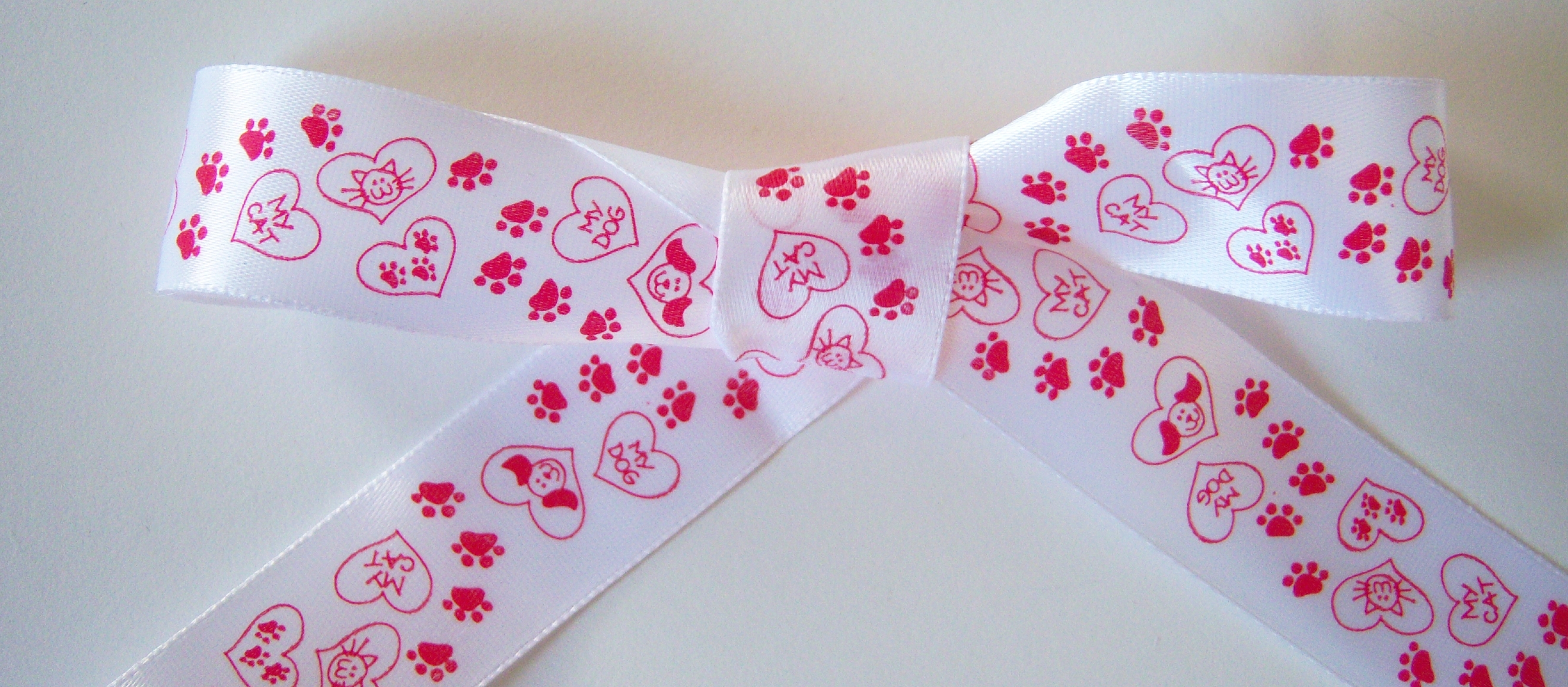 White/Red Cat/Dog 1" Satin Ribbon