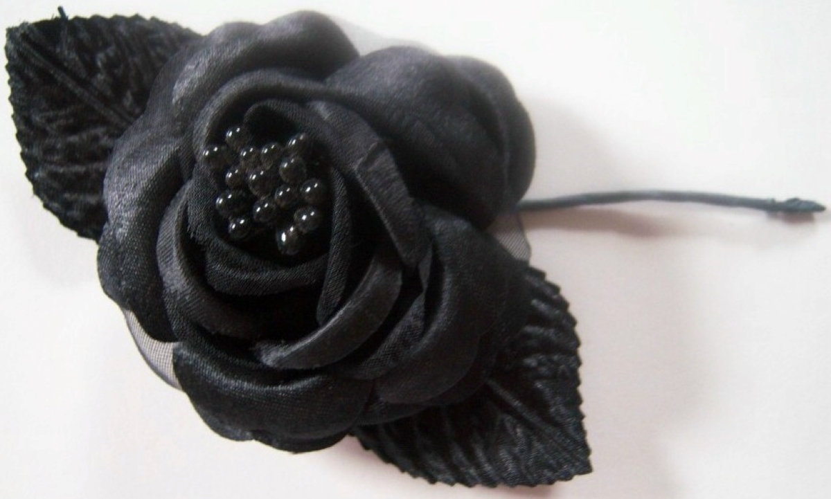 Black Pearl Rose Wired Stem