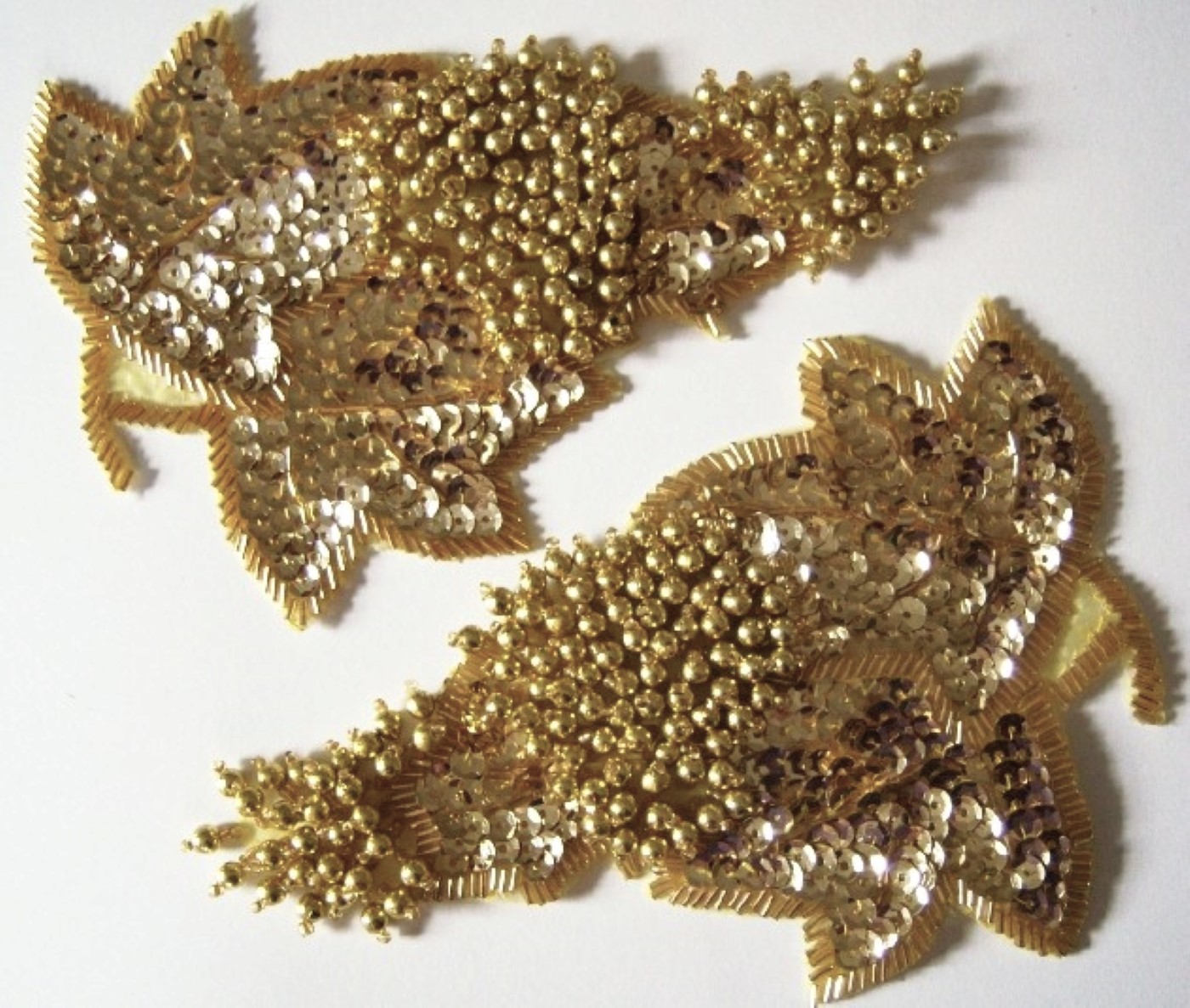 Gold Sequin/Bead Grapes 7 1/2" Iron On Pair