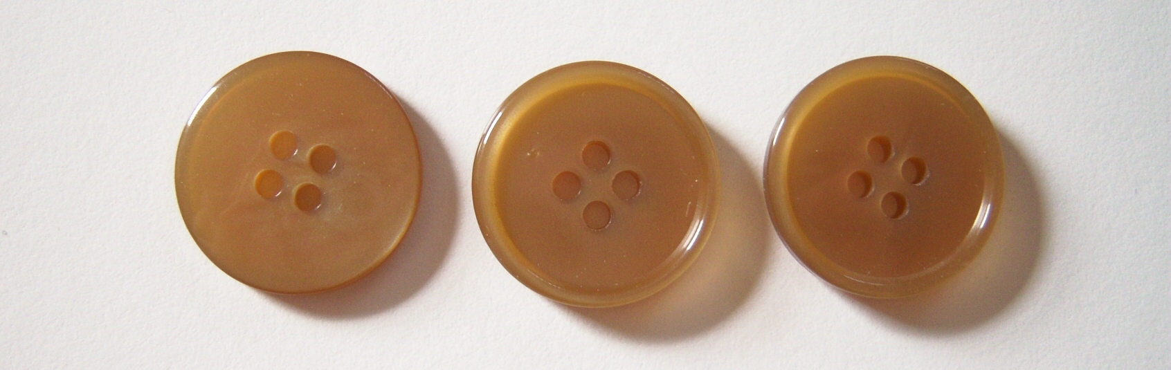 Sand Pearlized 13/16" Poly 4 Hole Button