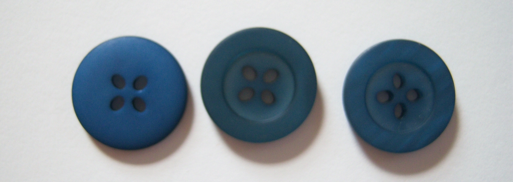 Sapphire Pearlized 3/4" Button