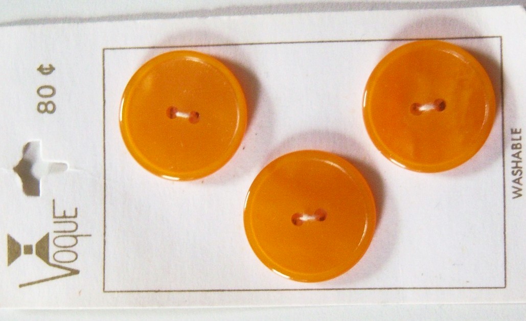 Vogue Tangerine 7/8" Poly 2 Hole 3 Button Card