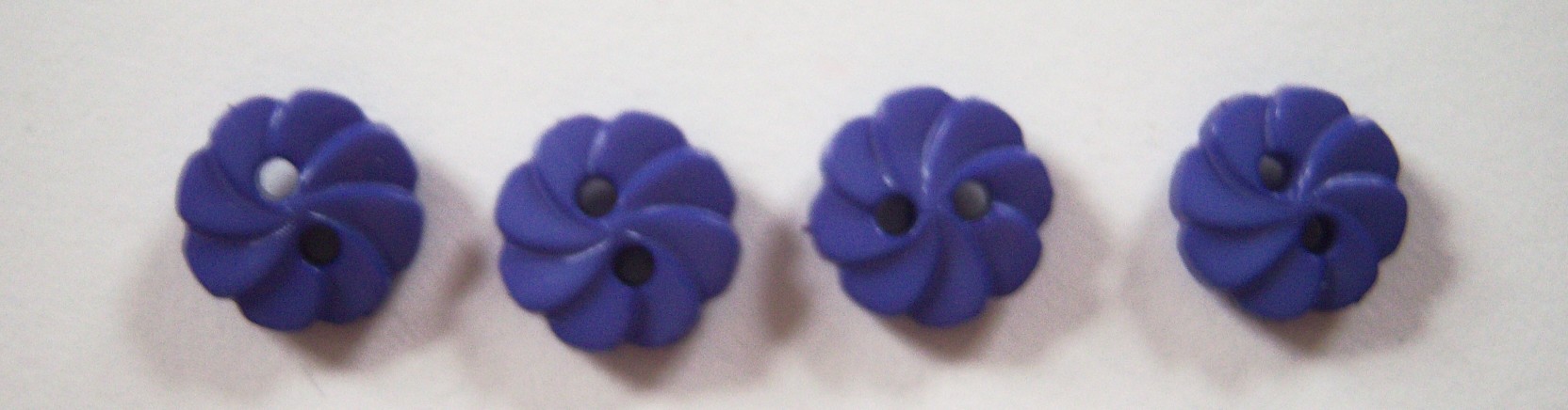 Purple Swirl Flower 2 Hole 1/2" Poly Button