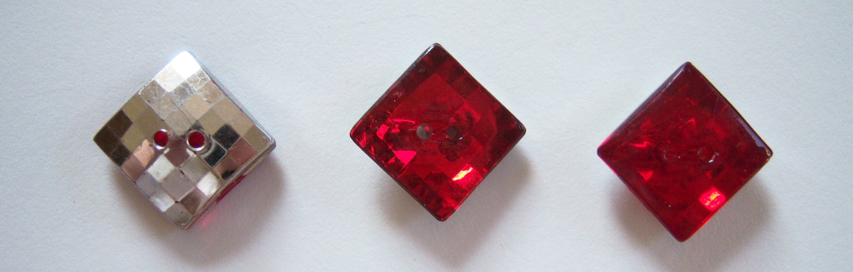 Red Crystal/Silver Back 13/16" 2 Hole Poly Button