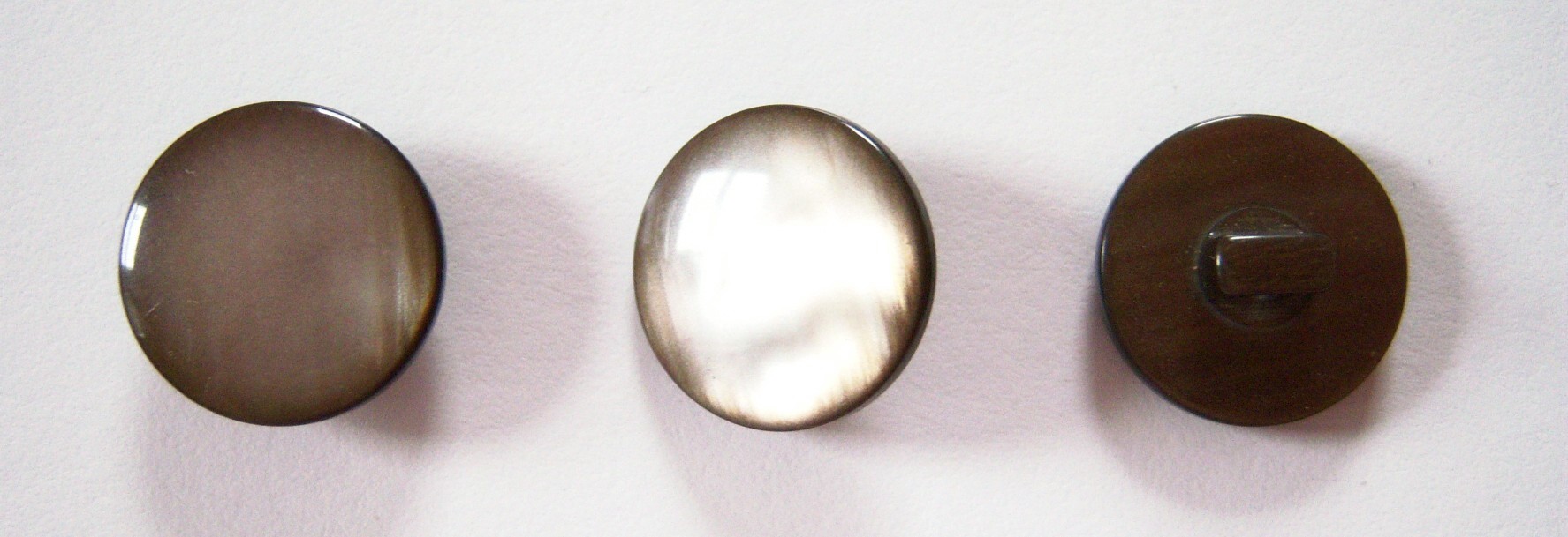 Brown Pearlized 11/16" Button