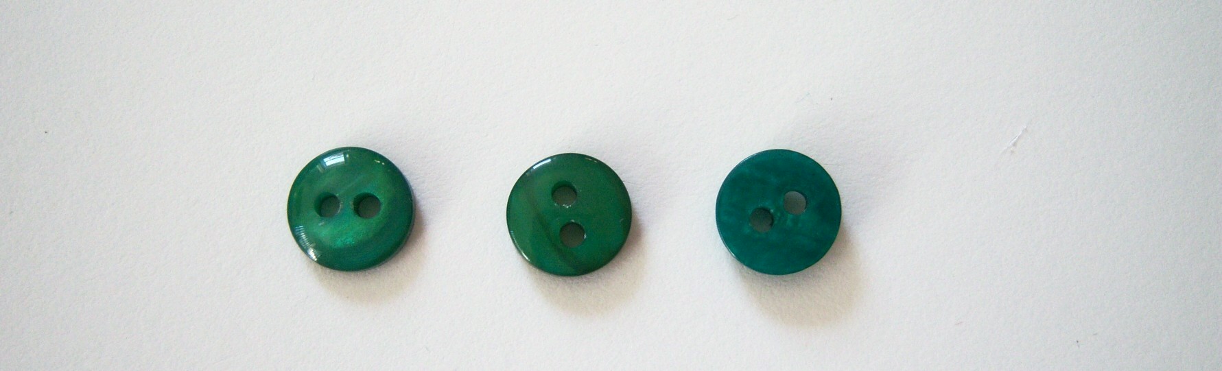 Green Pearlized 3/8" Poly 2 Hole Button