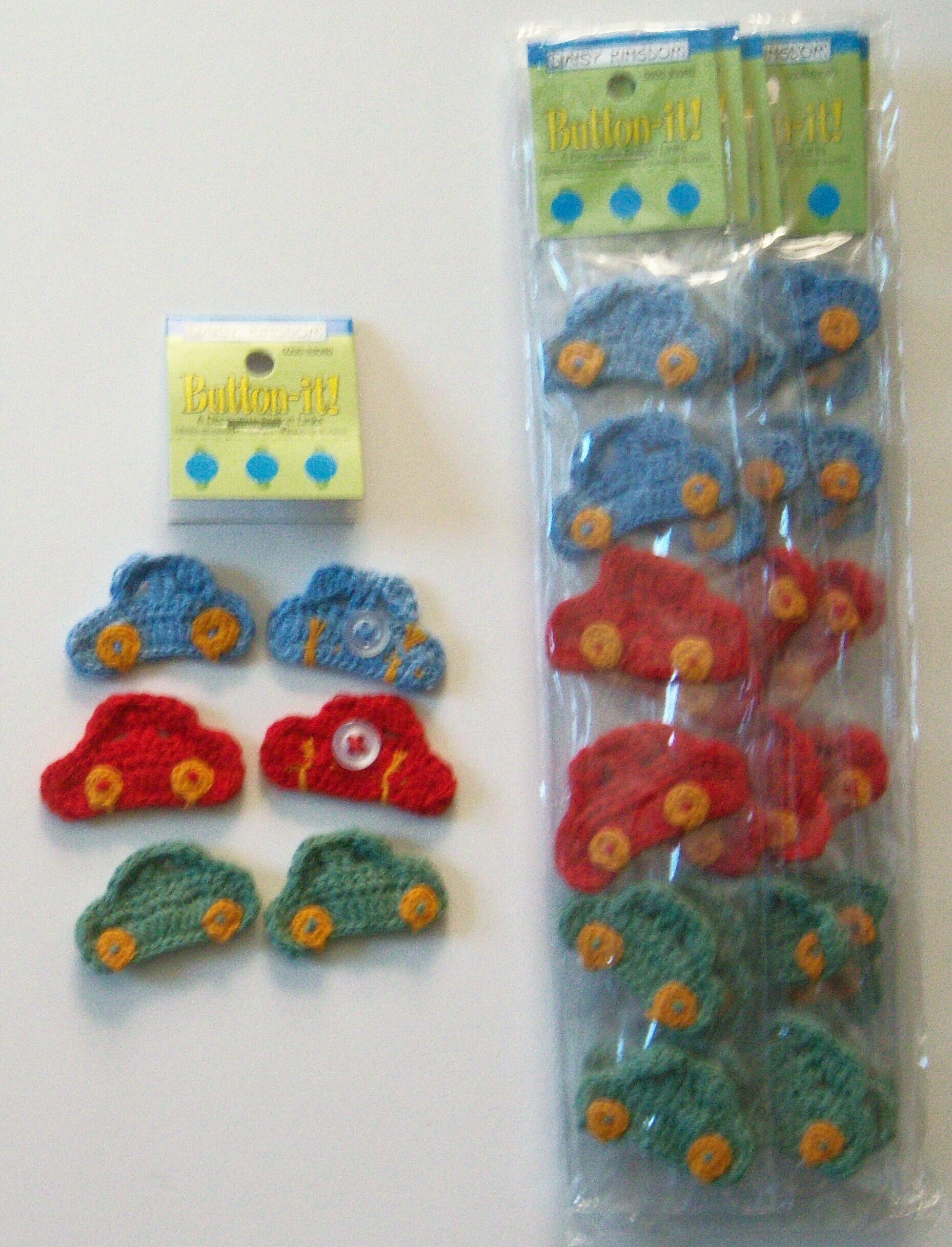 Daisy Kingdom Crochet Cars 1 3/4" 6 piece button-it button links.