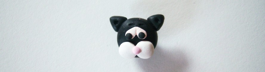 Black/White Jowl Pink Nose Cat Face 5/8" Shank Back Poly Button