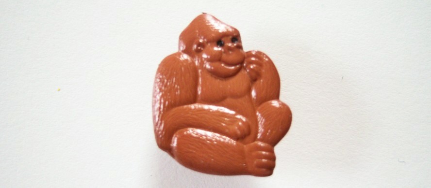 Brown sitting gorilla 7/8" shank back poly button.