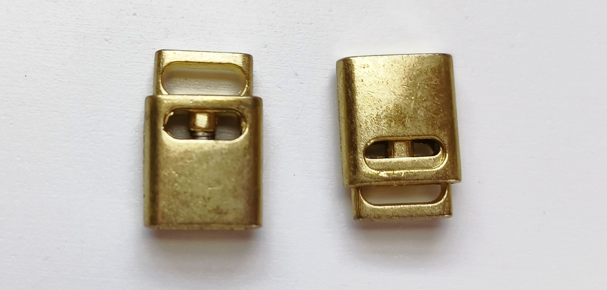 Antique Gold 3/4" x 7/16quot; Flat Cord Lock
