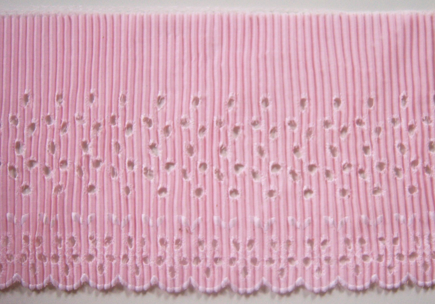 Pink Pleated 5 3/4" Eyelet