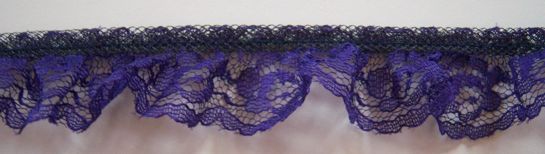 Violet 1 1/4" Ruffled Lace