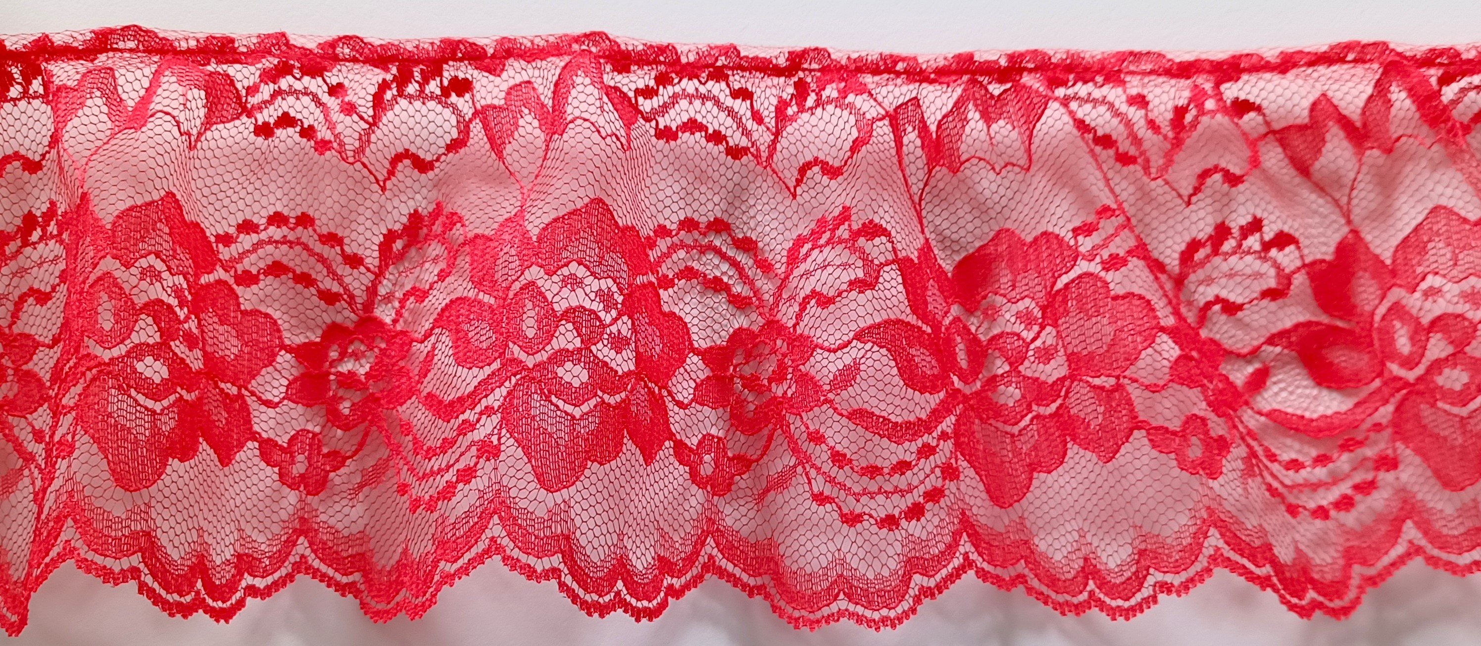 True Red 4" Ruffled Lace