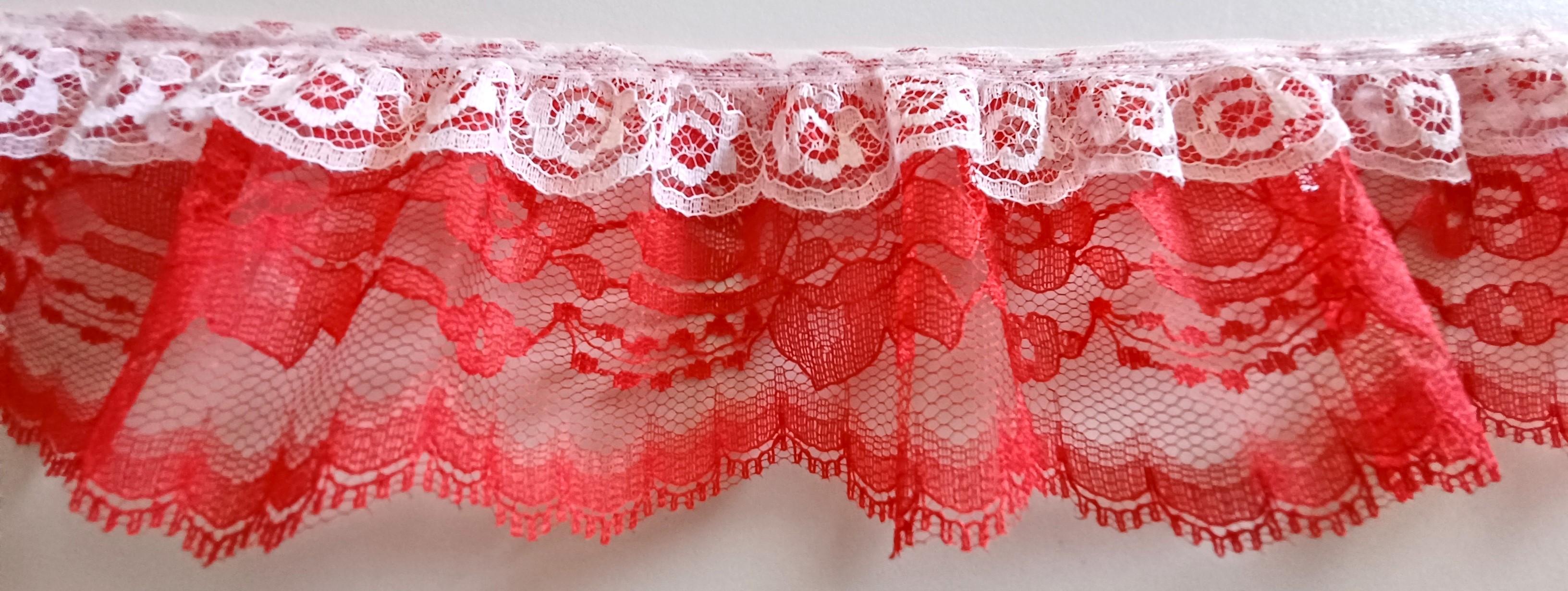 White/Red 3" Gathered Lace