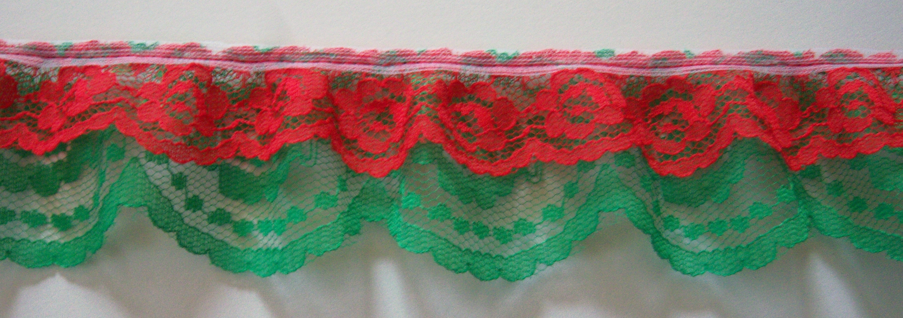 Red/New Emerald Double Gathered Lace